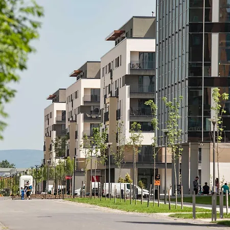 4friendscoresibrasov Pink Apartment Brasov