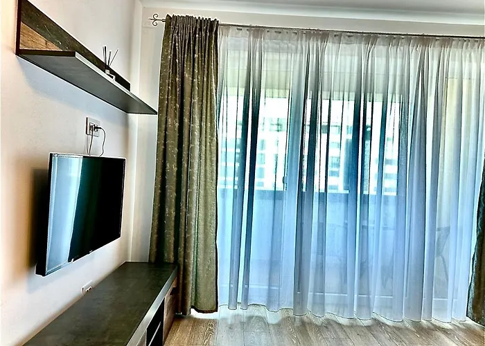 4friendscoresibrasov Pink * Brasov