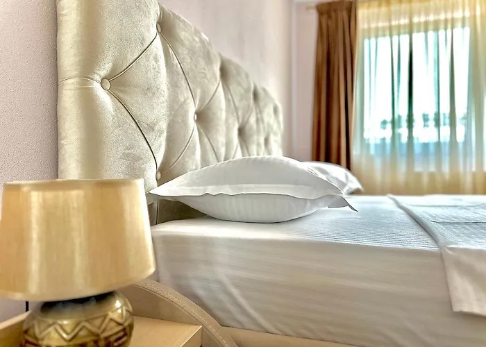 4friendscoresibrasov Pink Apartman *